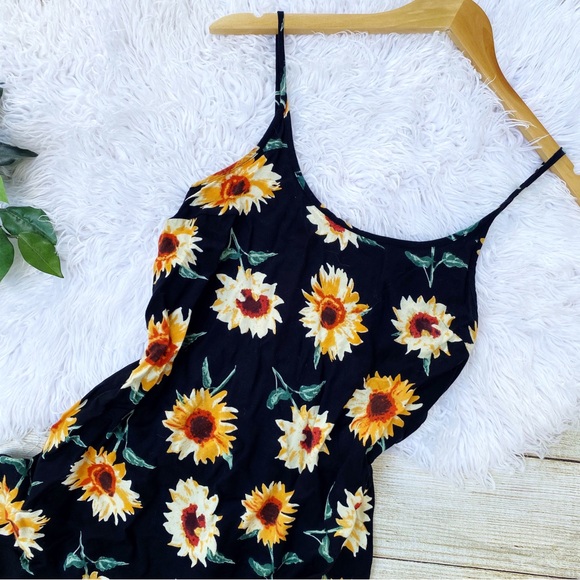 Urban Outfitters Kimchi Blue Sunflower Printed Cami Mini Dress - Picture 3 of 7
